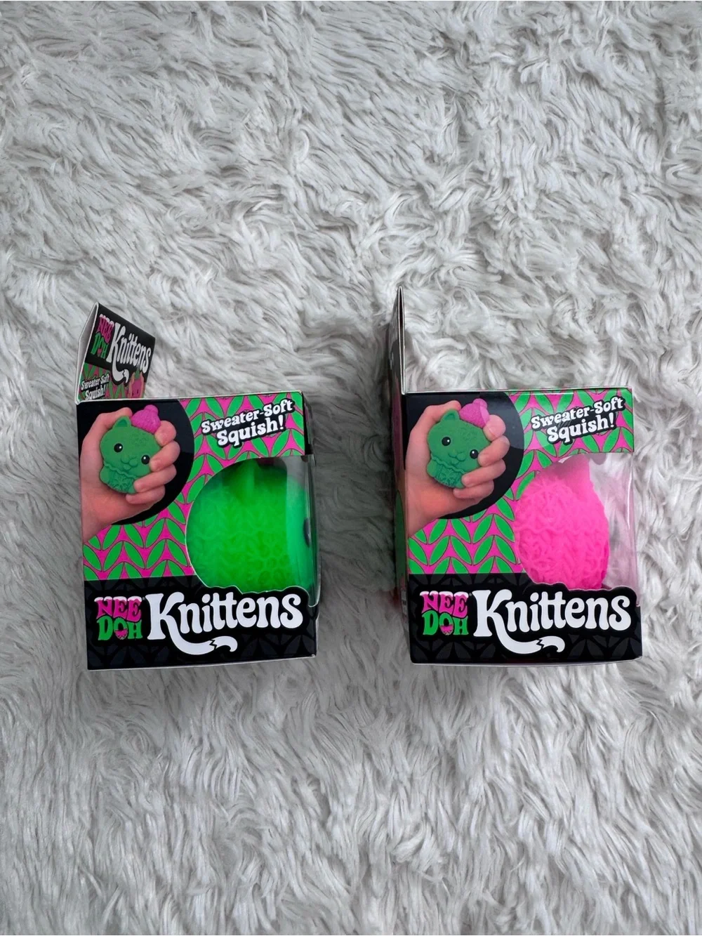 BNIB Schylling NeeDoh Pink & Green Squishmas Knittens Set - Authentic, HTF